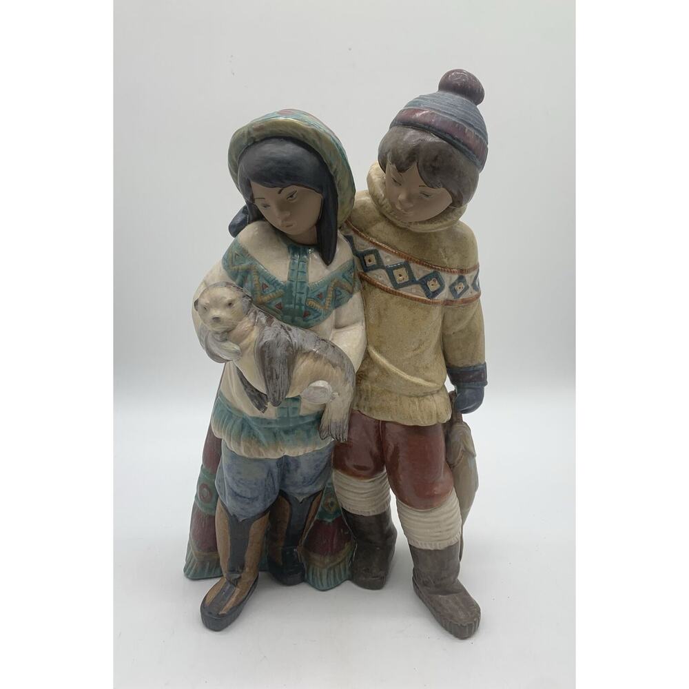 Vtg Lladro Figurine ARCTIC ALLIES Inuit BOY AND GIRL #2227 Retired 2004